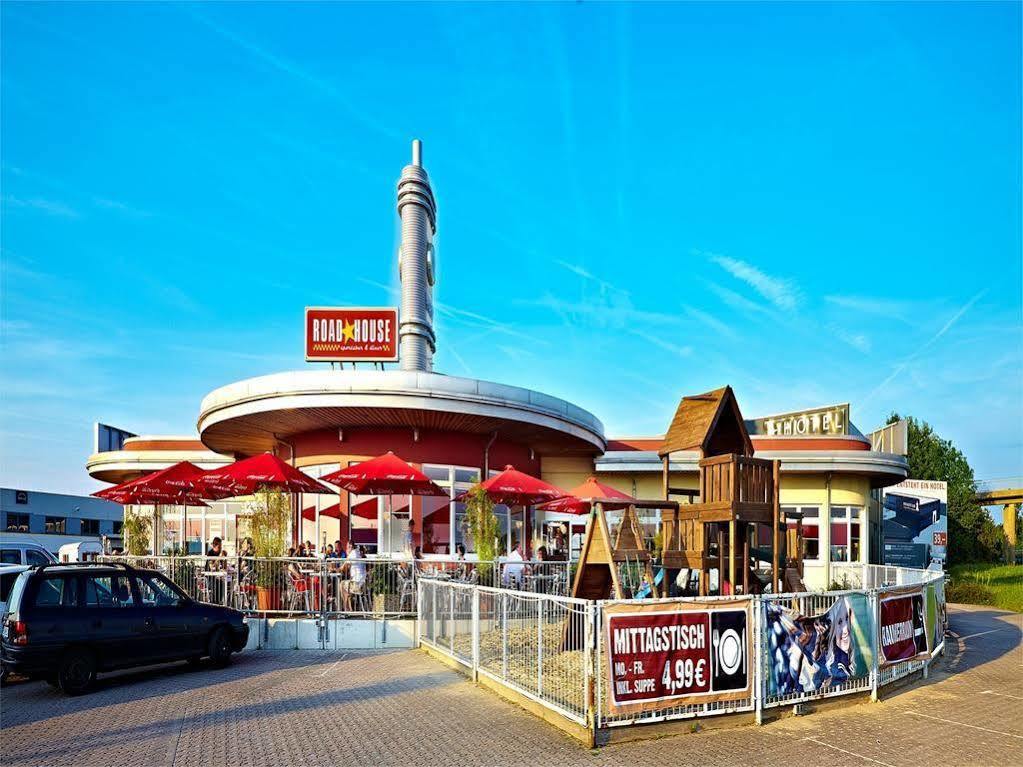 Road House Hotel Падерборн Экстерьер фото